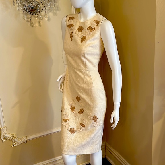 Dolce & Gabbana Dress Embroidered Pattern size 40 IT In Perfect Conditions - Picture 9 of 13